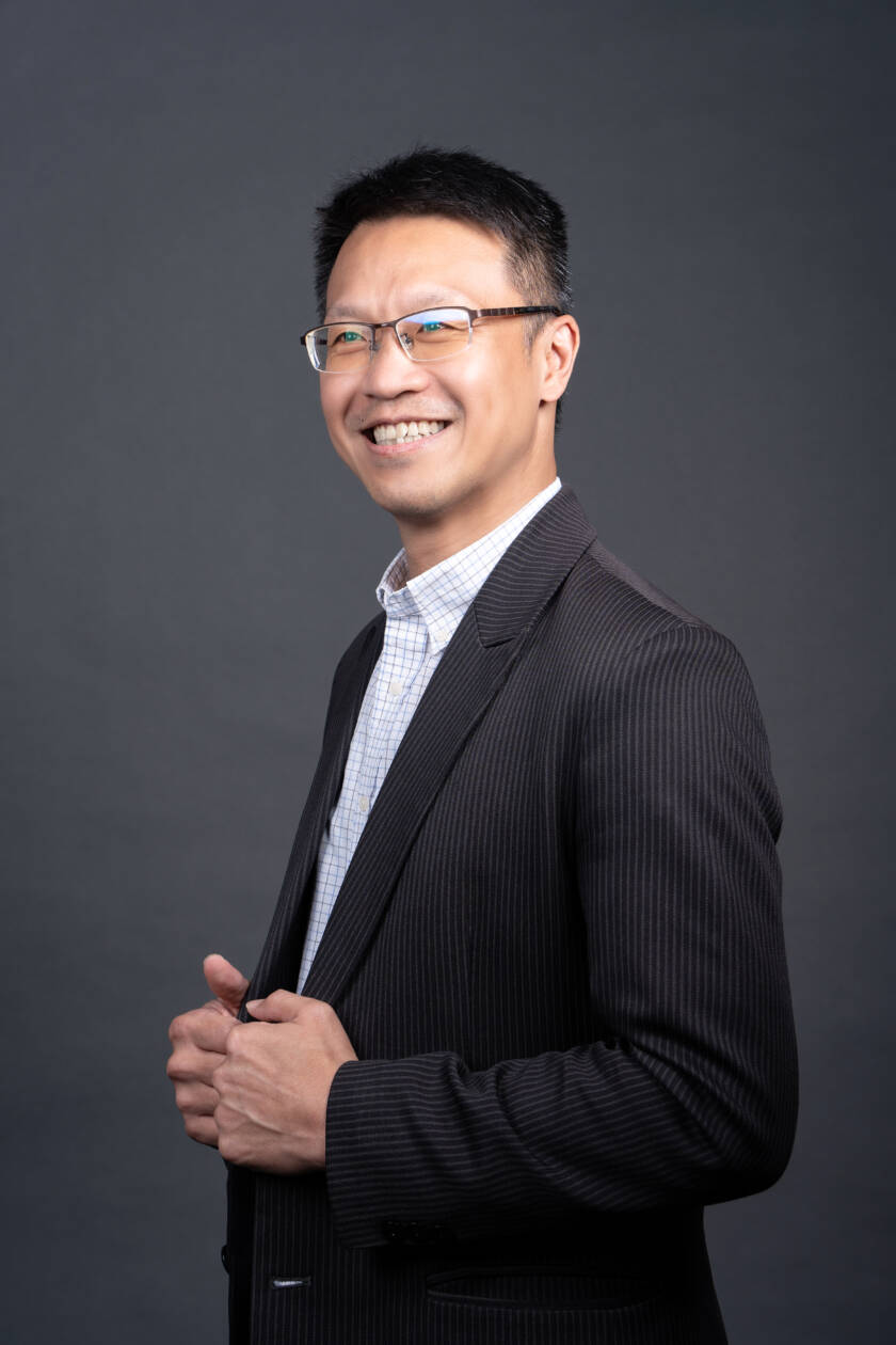 Professor <u>CHANG</u> Yu-Kai